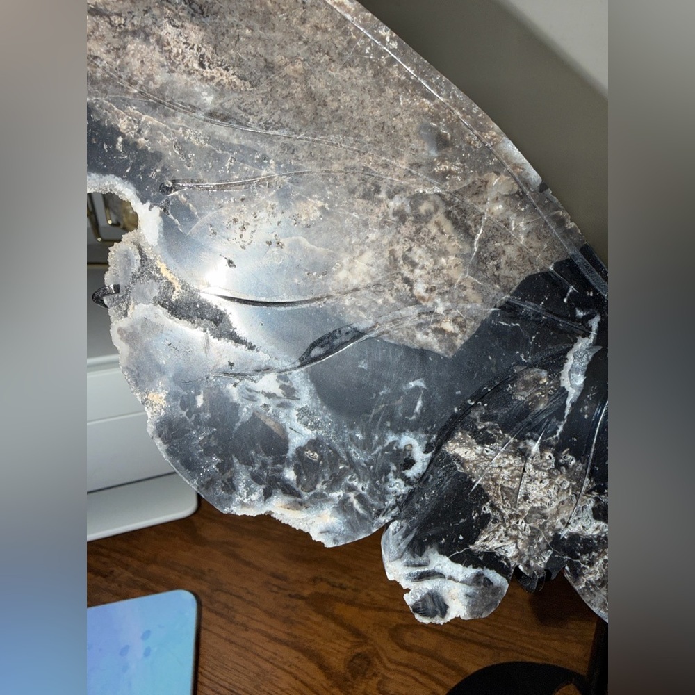 Sphalerite wings - Picture 7 of 8